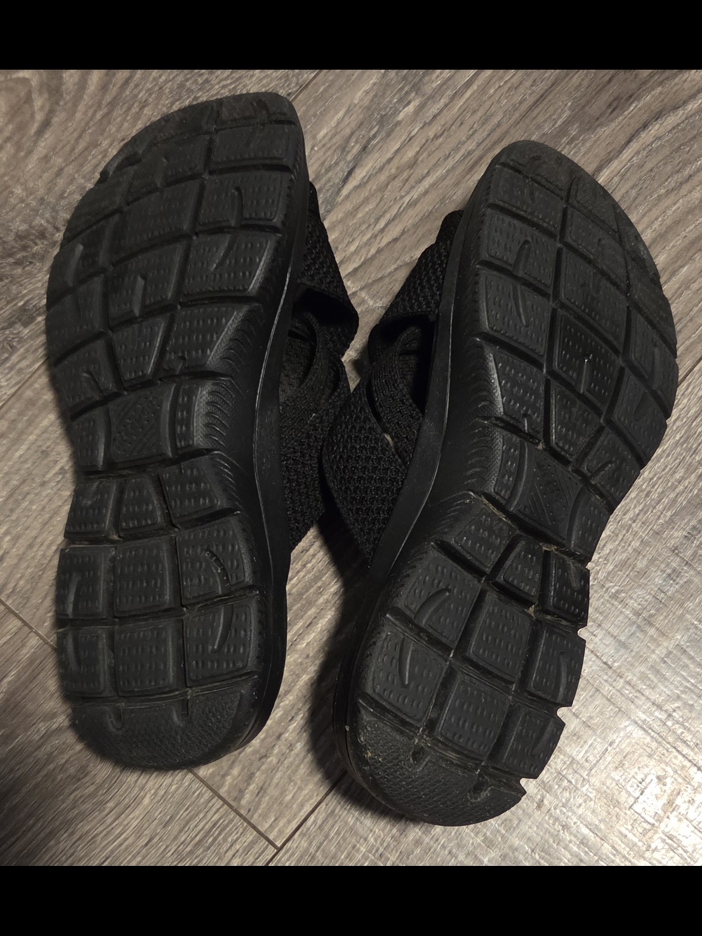 Skechers Black Cross-Size 6- Yoga Foam Sandals-BOX NOT INCLUDED - Picture 5 of 5